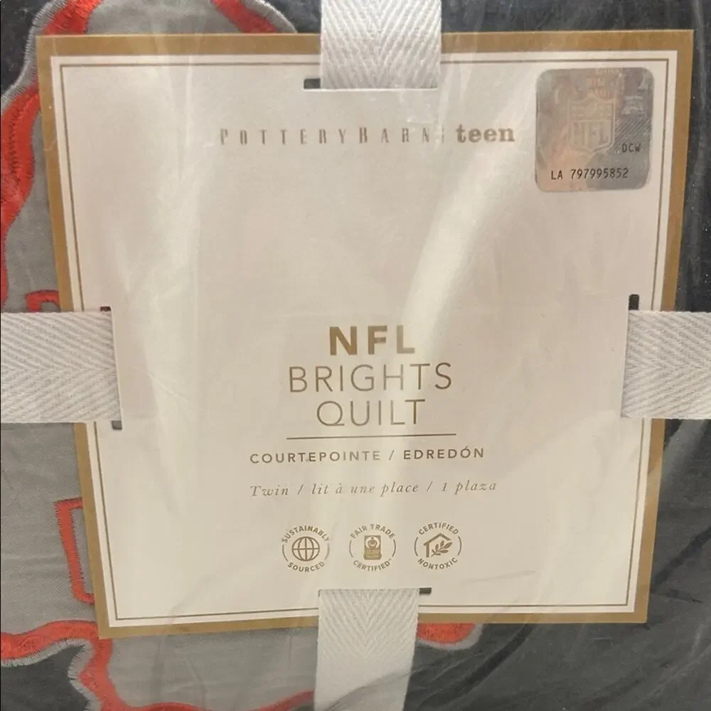 Pottery Barn NFL Brights Quilt Twin / Twin XL Football Team Logos Bedding NWT